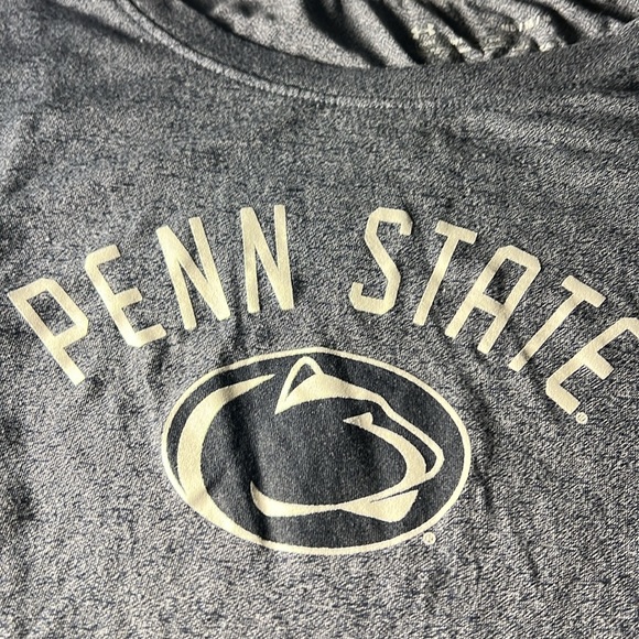 NCAA Under Armour Women’s Penn State Loose Fit Heatgear Tee Color Blue Size Med - Picture 3 of 6